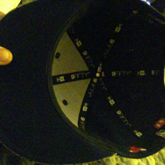 5nine fifty hat - Picture 2 of 3